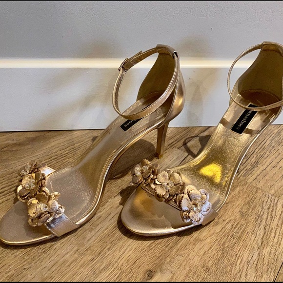 Size 39 (8.5) Rose Gold Heels - Picture 2 of 5